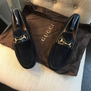 Men’s Gucci blue suede shoes
